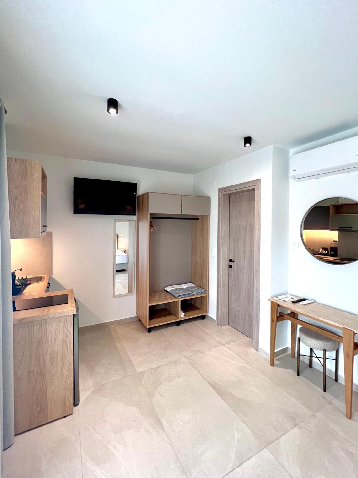 לריסוס La Mer Luxury Apartments מראה חיצוני תמונה