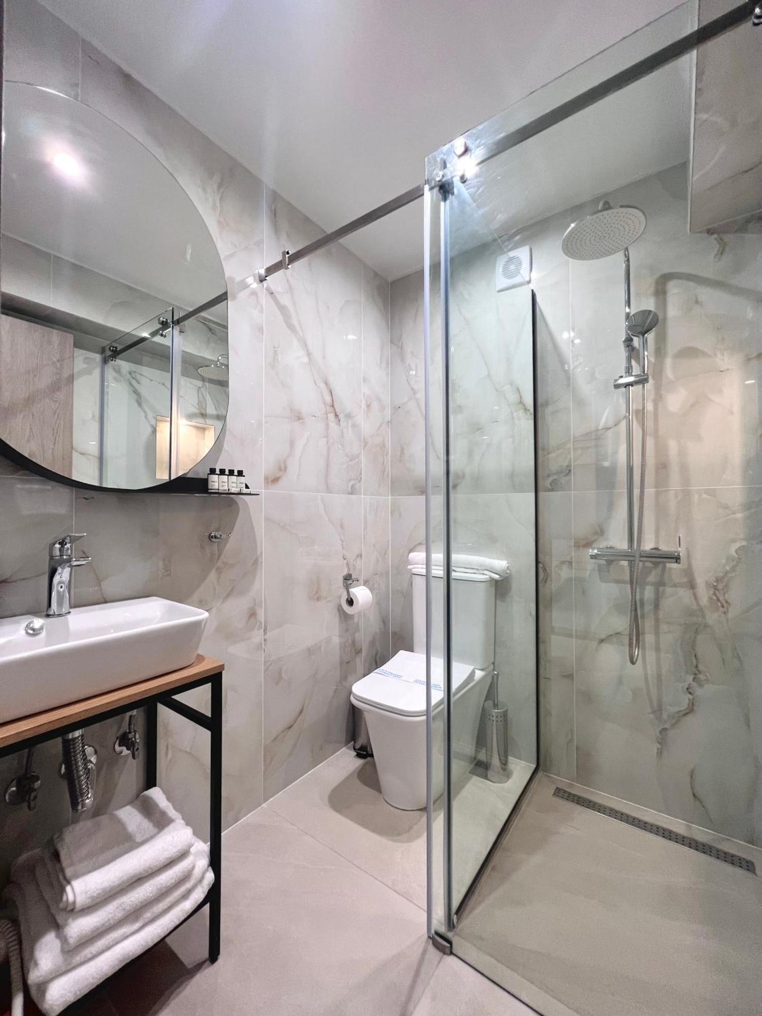 לריסוס La Mer Luxury Apartments מראה חיצוני תמונה